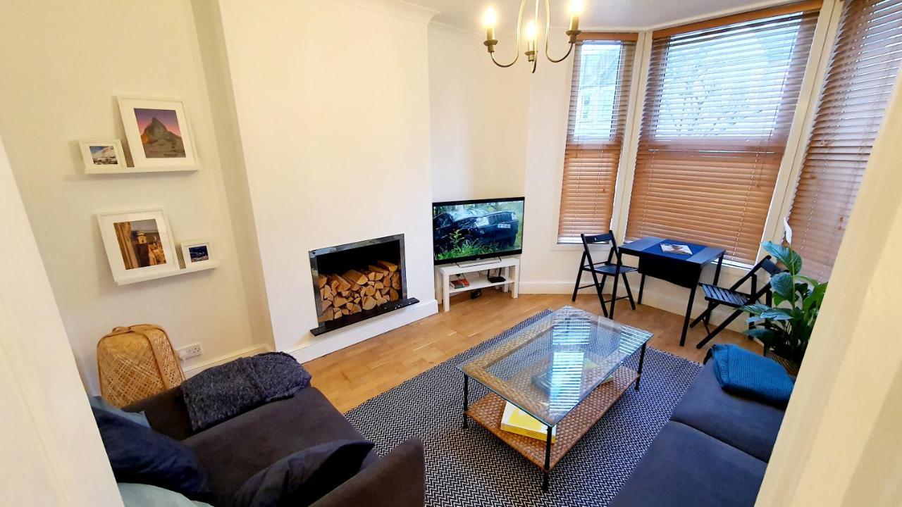 Lovely 2 Bedroom Period Garden Flat. Лондон Екстериор снимка